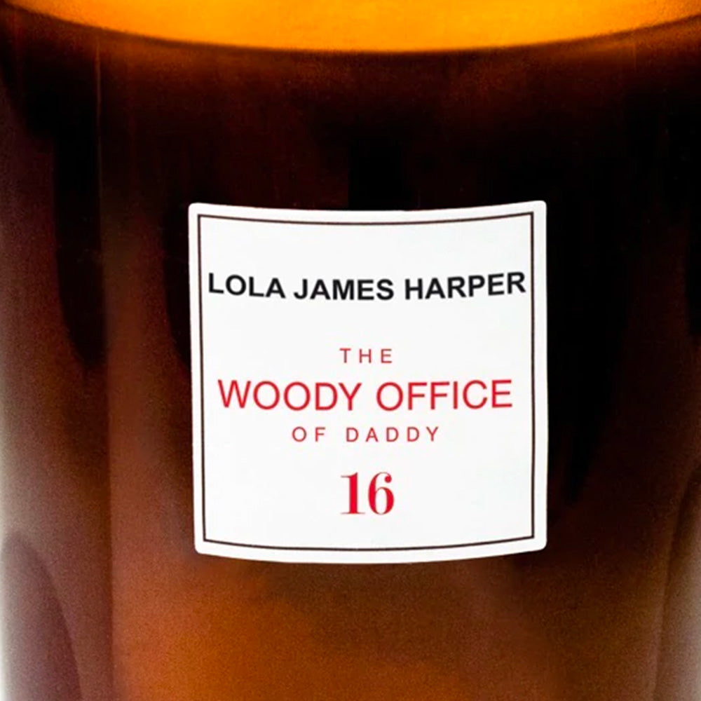 nur-32-40-eur-fur-bougie-woody-office-lola-james-harper-190-g-online-im-shop_3.jpg