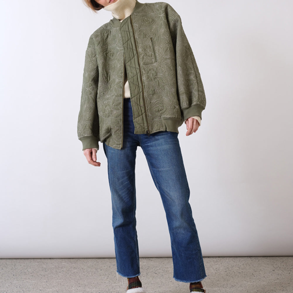 nur-110-00-eur-fur-v-de-vinster-bombers-matelasse-fleurs-kaki-online-im-shop_3.jpg